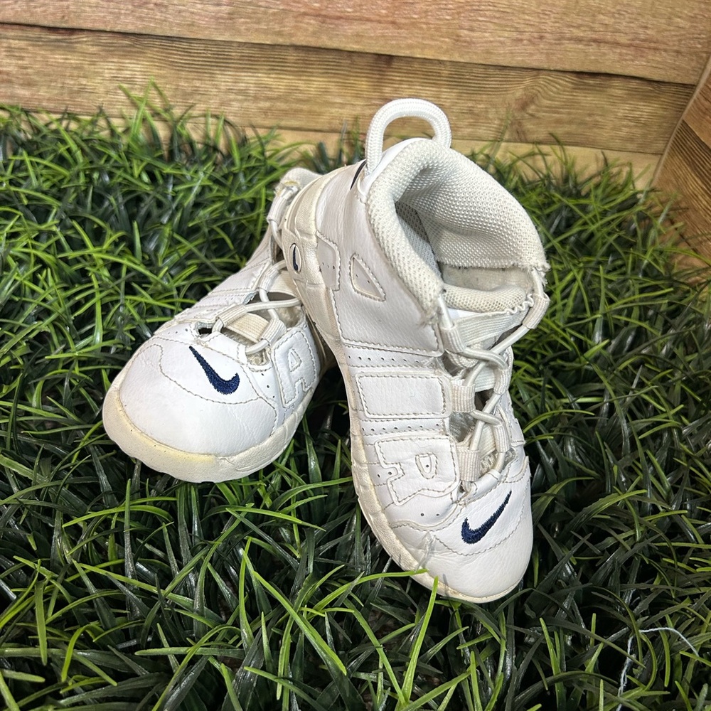 NIKE AIR White Toddler Boy Sneaker Size 10